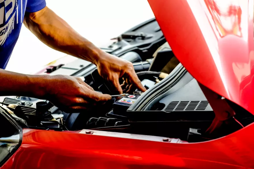 solusi-getaran-di-setir-kapan-harus-ke-bengkel-kaki-kaki-mobil